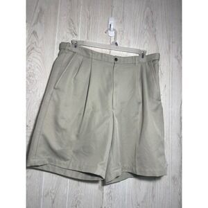 Haggar Shorts Brown Men Size 38 Waist 38" Hips 44" Inseam 8.5"